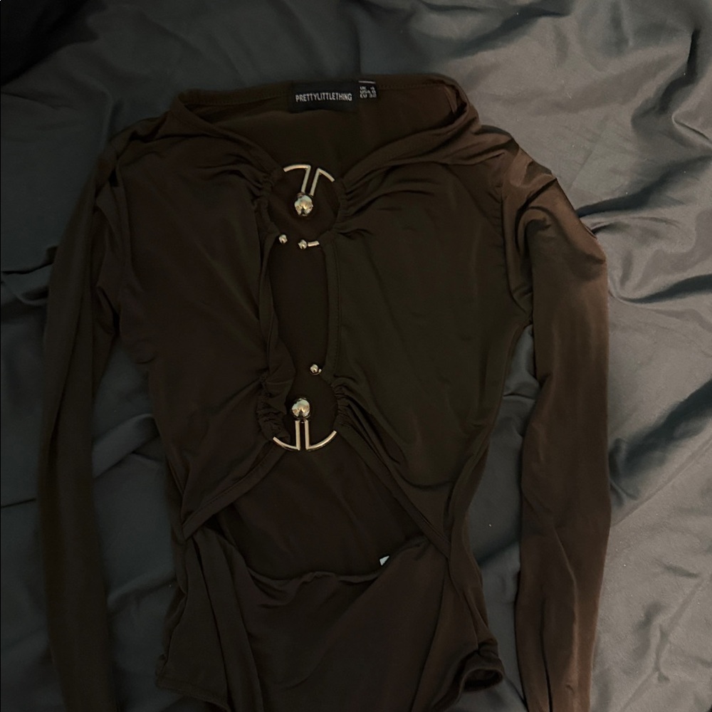 PrettyLittleThing Chocolate Cut-Out Long Sleeve Top